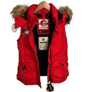 Canada‎ Weather Gear Red Puffer Vest Faux Fur Hood | NWT | Size Small